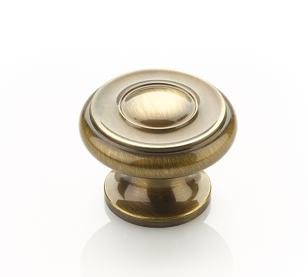 Schaub 704-AB Round Knob, Antique Brass, 1-1/2" Dia - Antique Brass